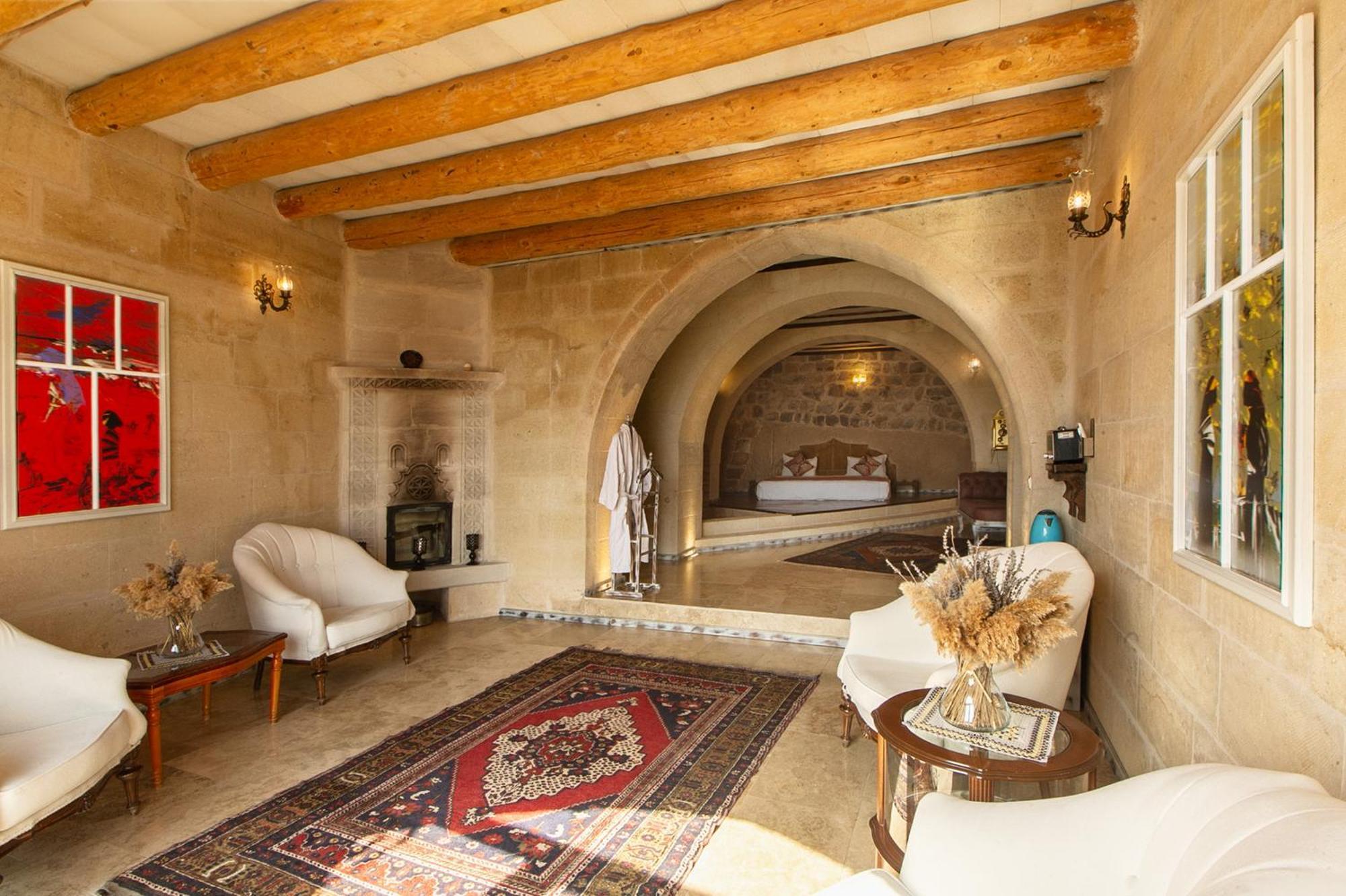 Karlik Cave Suite Cappadocia Üçhisar Exteriör bild