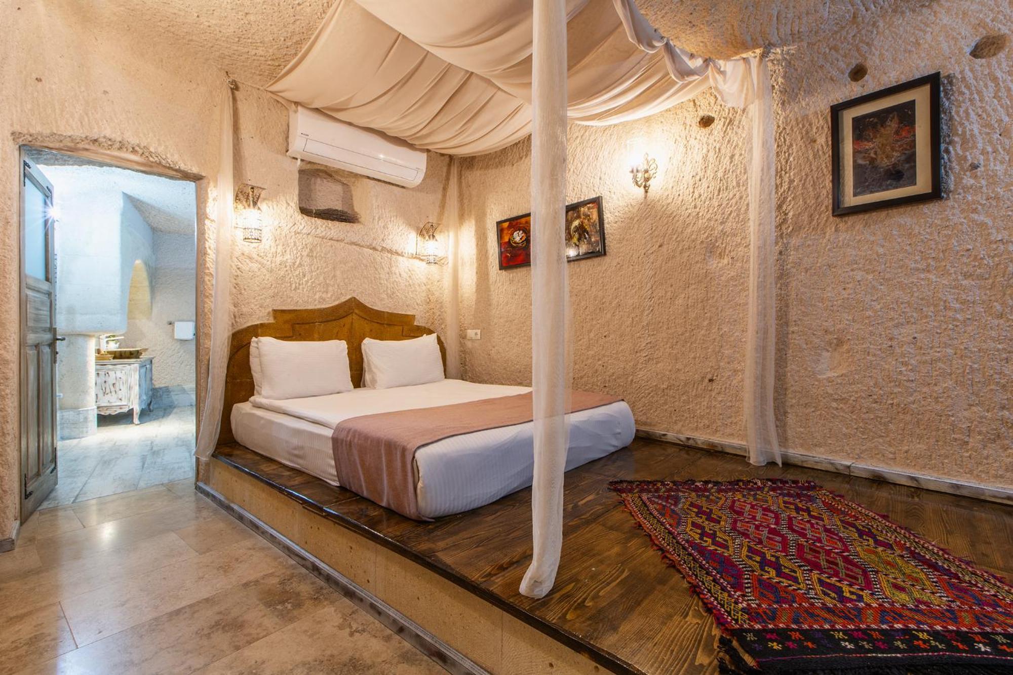 Karlik Cave Suite Cappadocia Üçhisar Exteriör bild
