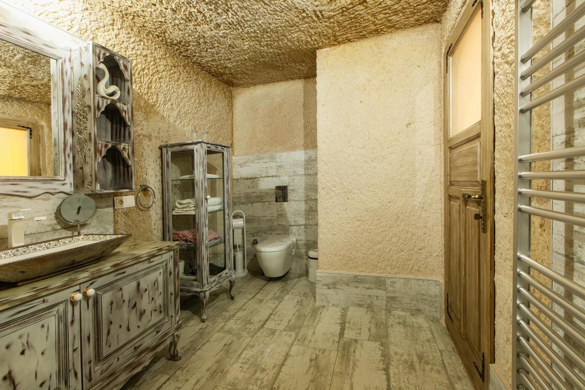 Karlik Cave Suite Cappadocia Üçhisar Exteriör bild